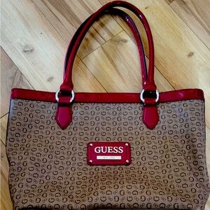 Guess tote bag with matching wallet. Good condition